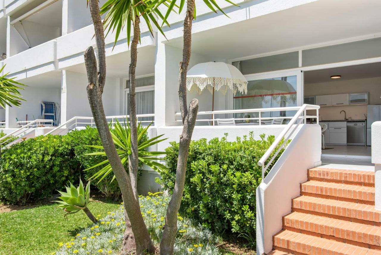 Frontline Beach Apartment Miraflores Sitio de Calahonda Exterior photo